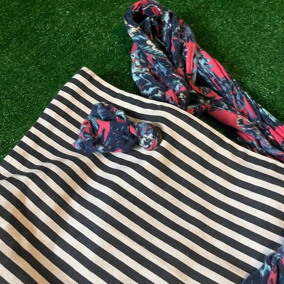 Roxy Act Together Canvas Black Stripes Floral Patterned Handles Tote Handbag Bag - Picture 8 of 13